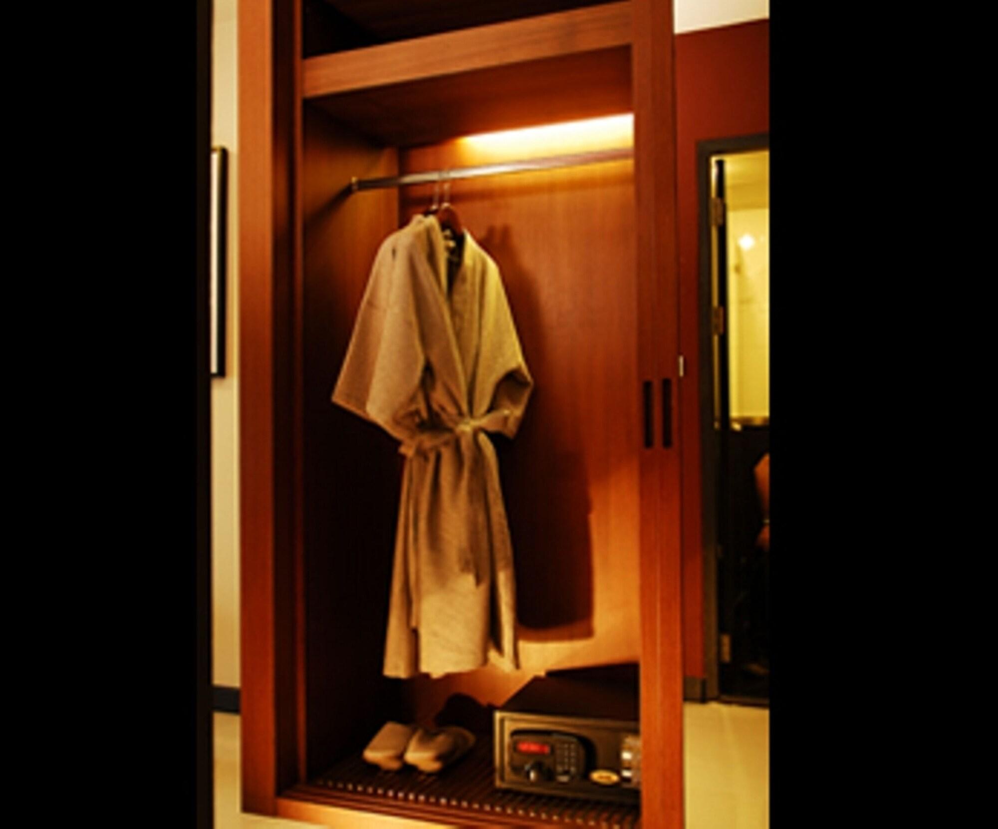 Ziniza The Boutique Service Apartment Bangkok Exterior photo