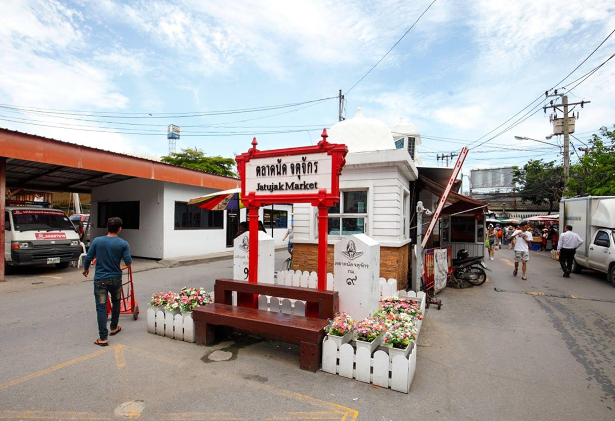 Ziniza The Boutique Service Apartment Bangkok Exterior photo
